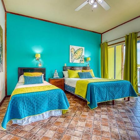 Los Balcones Over The Sea Hotel Bocas del Toro Экстерьер фото