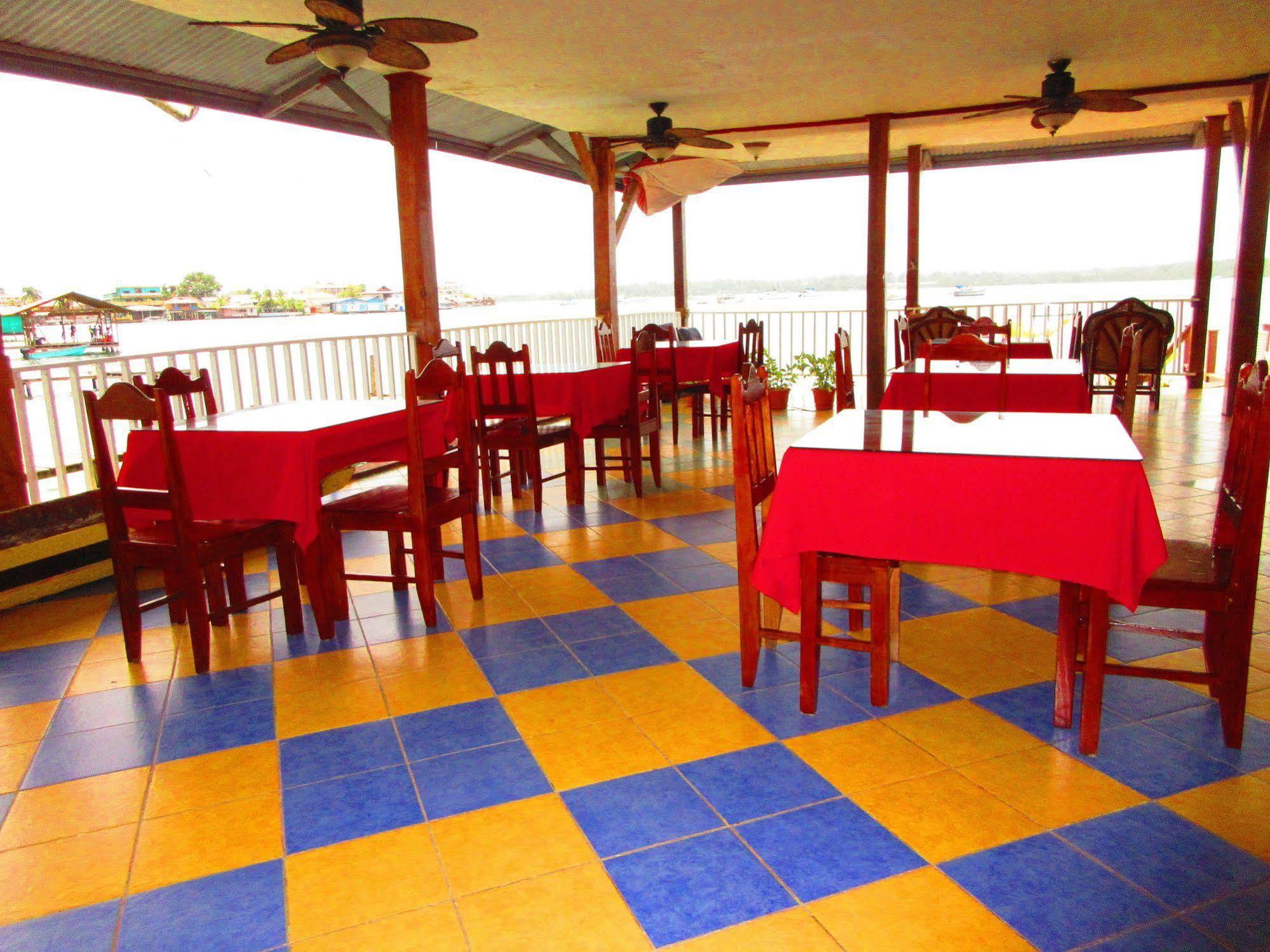 Los Balcones Over The Sea Hotel Bocas del Toro Экстерьер фото