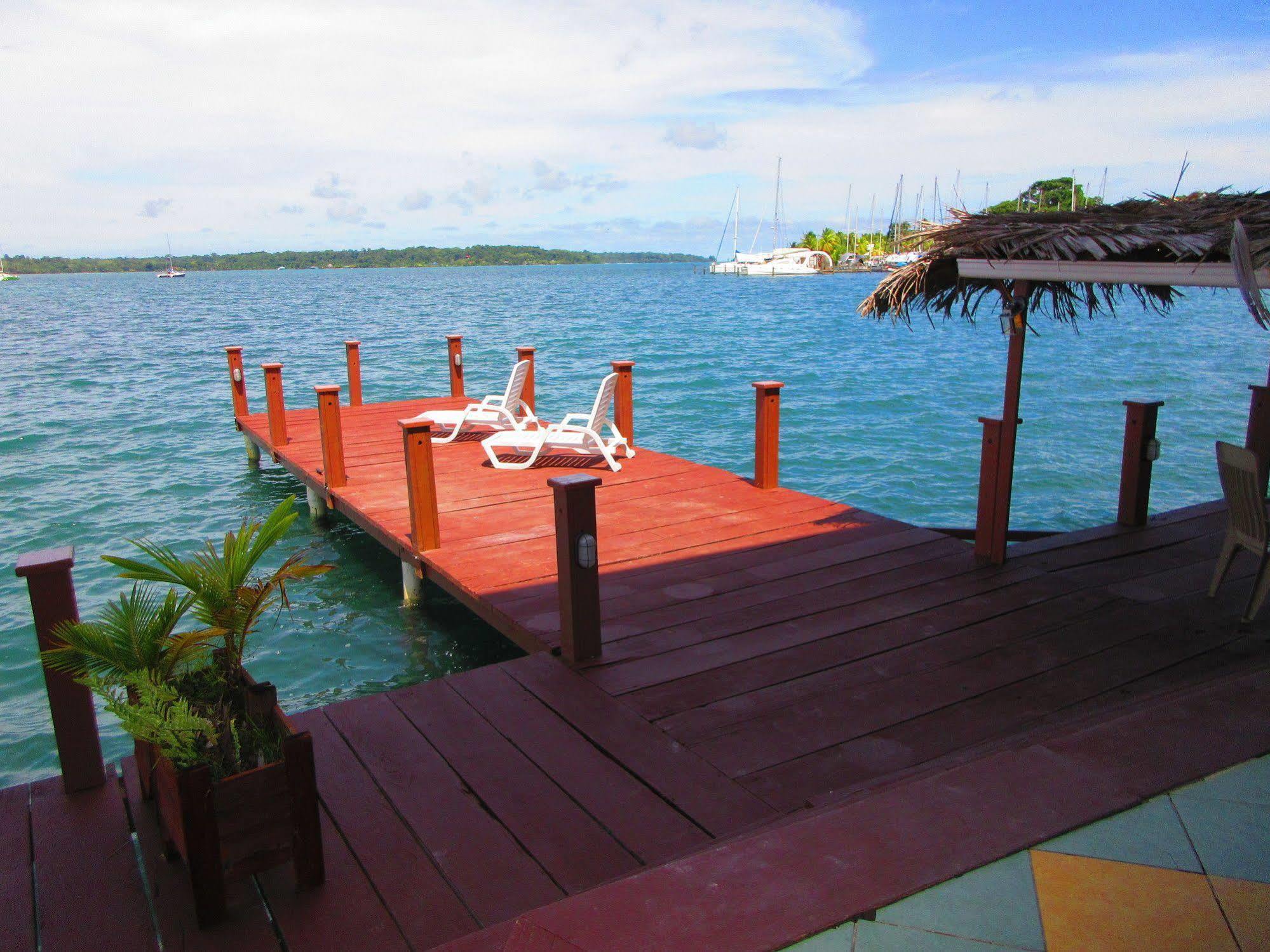 Los Balcones Over The Sea Hotel Bocas del Toro Экстерьер фото