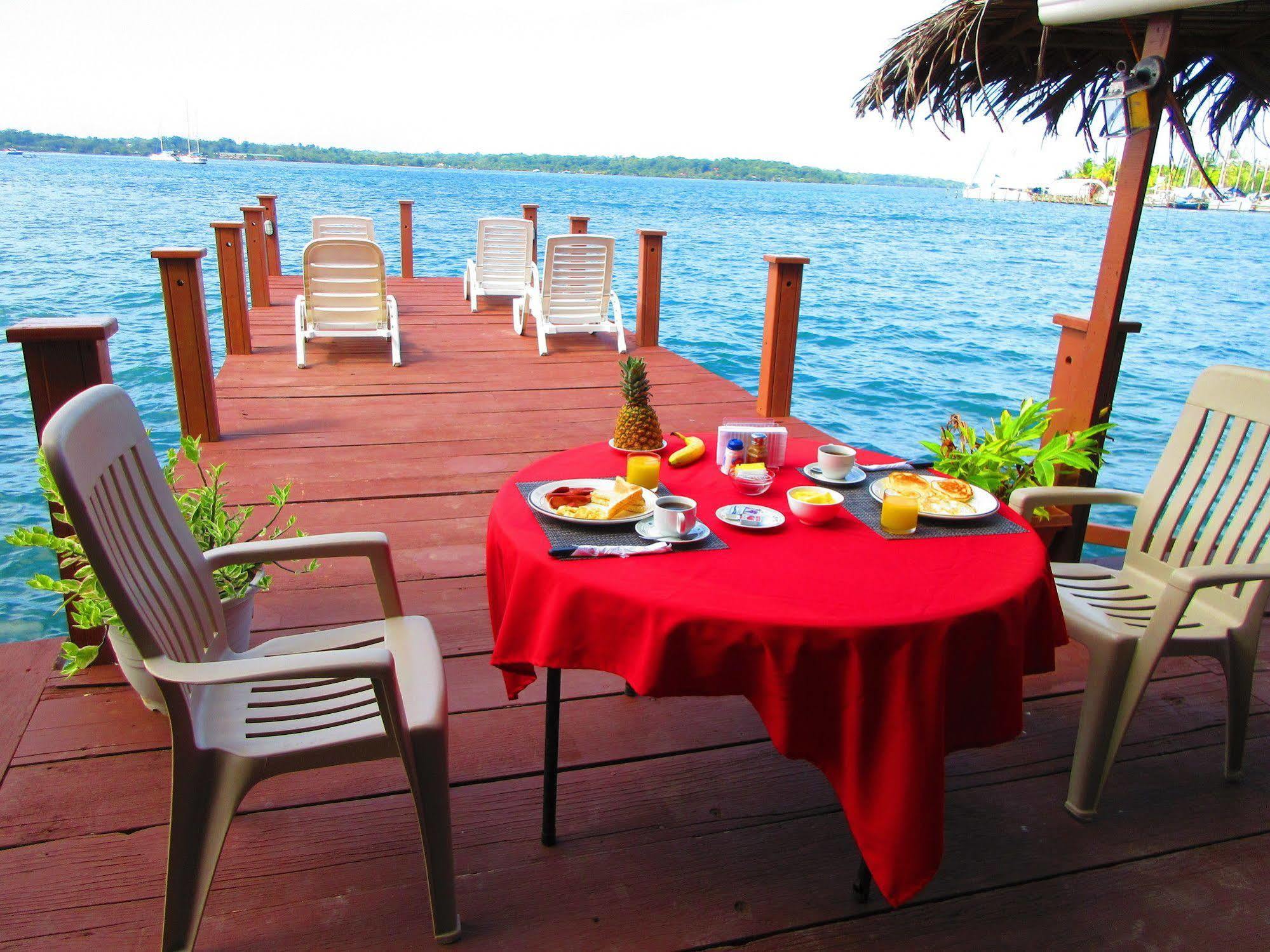 Los Balcones Over The Sea Hotel Bocas del Toro Экстерьер фото